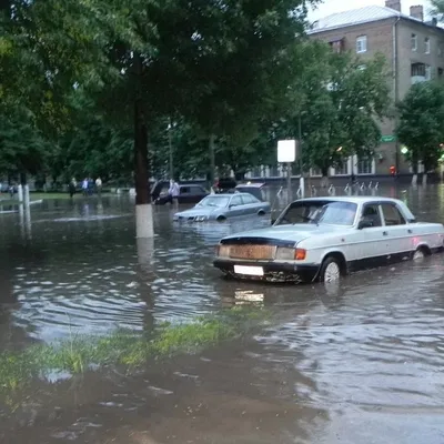 Арт-фото дождя в Москве: HD изображение.