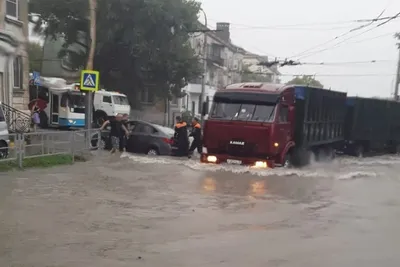 Лучшие снимки дождя в Новороссийске: HD качество