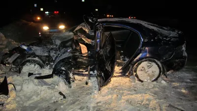 Зимние ДТП во Всей Красе: Фото Непредсказуемых Ситуаций