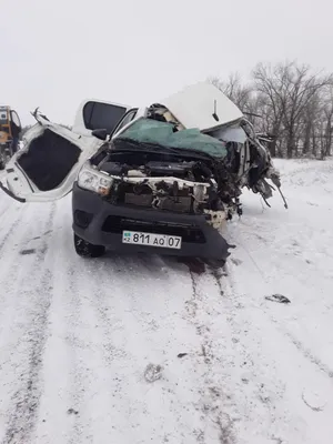 Фотографии Зимних Аварий: Ледяные Моменты и Холодные Перипетии