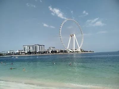 Погрузитесь в атмосферу Дубайского пляжа через фото