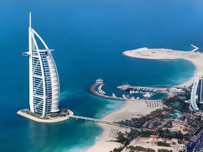 Загадочный Дубай зимой: выберите свой размер и формат изображения