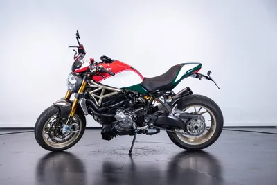 Изображение Ducati Monster 1200 для экрана