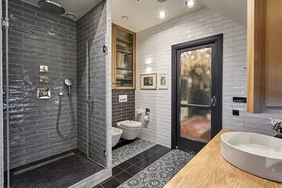 Интересный дизайн ванной комнаты: душ без ограничений