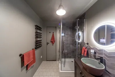 Фото дверей для ванной комнаты с возможностью выбора формата (JPG, PNG, WebP)