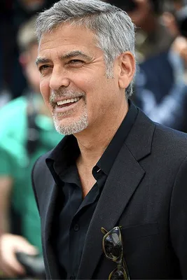 Фото Джорджа Клуни в костюмах из его фильмов