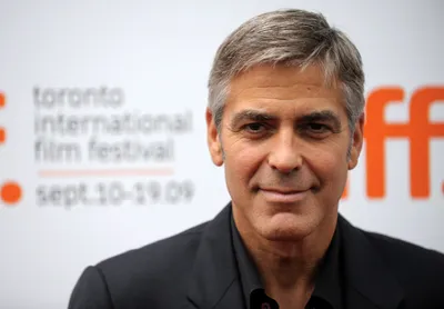 Фото Джорджа Клуни в разных образах и настроениях
