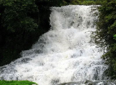 Фотк Джуринского водопада в хорошем качестве