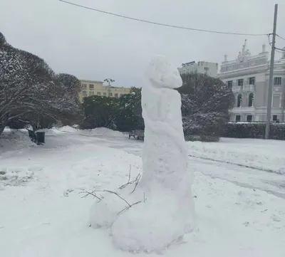 Зимний Взгляд: Фотографии Екатеринбурга в Морозных Контрастах