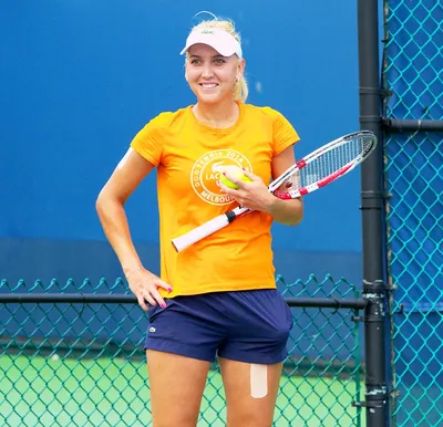 Теннисистка Елена Веснина: Фото с победами