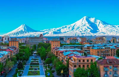 Зимние моменты в Ереване: Фотографии с выбором формата