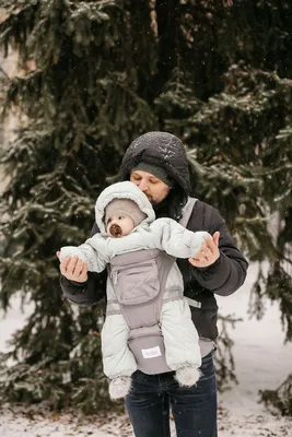 Зимний вихрь в каждом кадре: Эрго рюкзак на фото