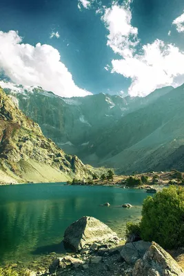 Насладитесь красотой Фанских гор на фотографиях в формате PNG