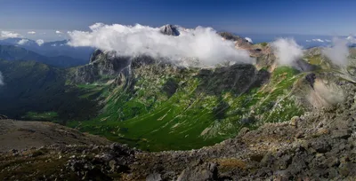 Мощь и величие Фишт гора на фото