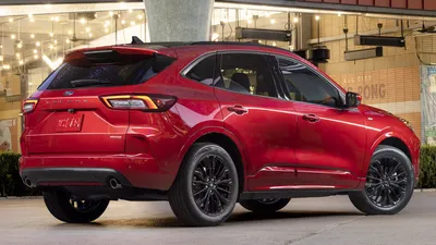 Обновленные фото Ford Escape 2023