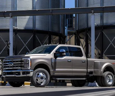 Фото Ford F-450 2023: Высокое качество для скачивания