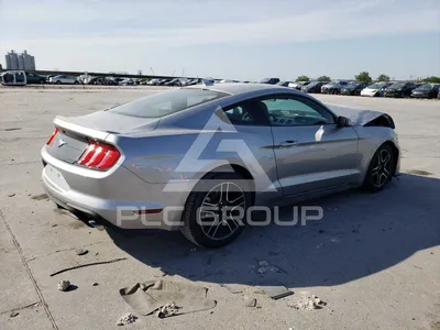 Фото Ford Mustang 2023 для широкоформатной печати