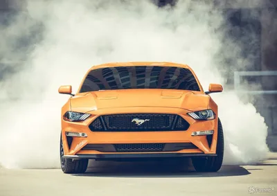 Фото Ford Mustang 2023 с различных ракурсов