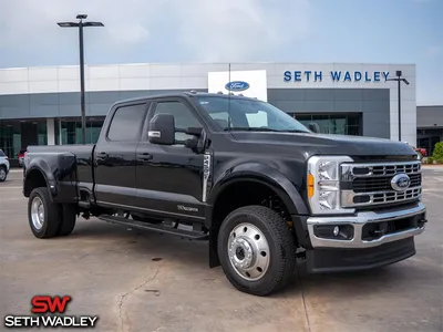 Скачайте изображение Ford Super Duty F-450 DRW 2023 в формате JPG