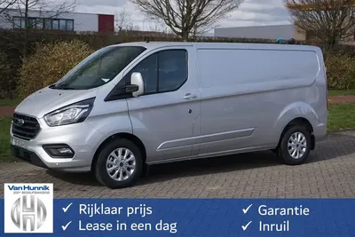 Бесплатные фото Ford Transit Crew Van 2023 для блога