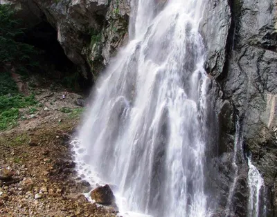 Гегский водопад: фото, погружающее в атмосферу природы
