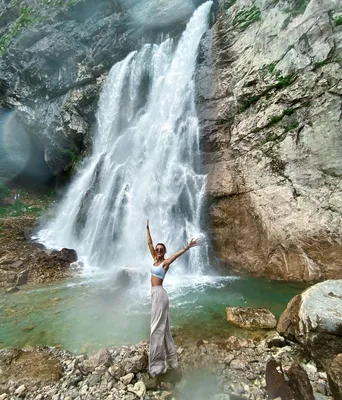Фото Гегского водопада, отражающее его неповторимую архитектуру