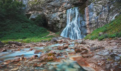 Гегский водопад: фото, передающее его притягательность и мощь