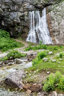 Изображение Гегского водопада в формате PNG с потрясающей четкостью