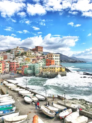 Исследуйте красоту пляжей Генуи на фотографиях