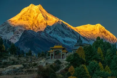 Гималайские горы: путешествие вне времени через фотообъектив