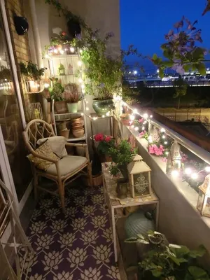 Изображение гирлянды на балконе: украшение с личным штрихом