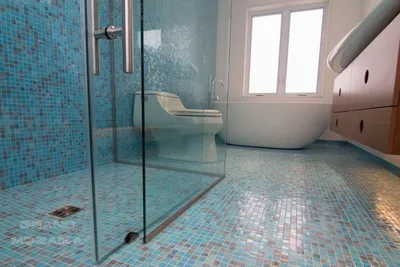 Голубая ванная комната: выберите размер изображения