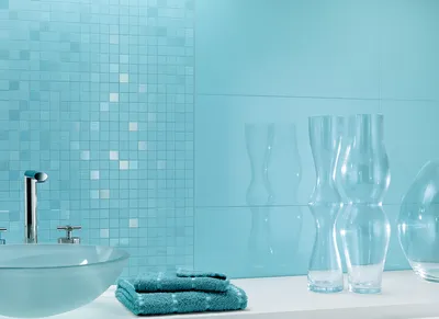 Голубая ванная комната: полезная информация