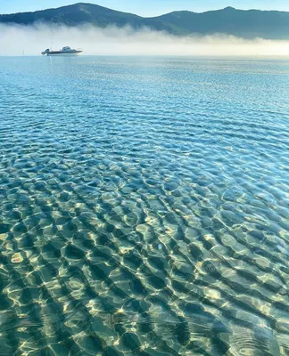 Фотка с панорамным видом на голубое море