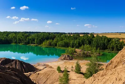 4K фотографии голубых озер в Суворове