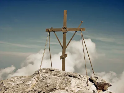 Гифка горы Афон: дыхание природы в движении