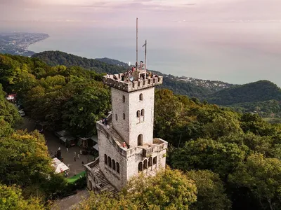 Панорамная красота Горы Ахун на ярких фотографиях