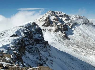 Невероятные виды Гора арагац на фото в 4K разрешении