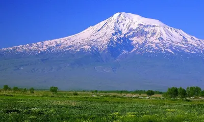 Фото Горы Арарат Армения - красивые обои для рабочего стола в 4K разрешении