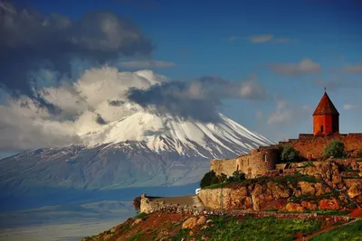 Впечатляющий пейзаж Горы Арарат на фото