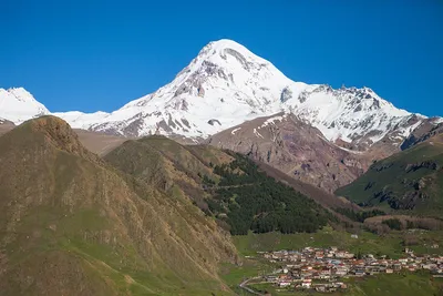 Величественная красота Горы Казбек на фото