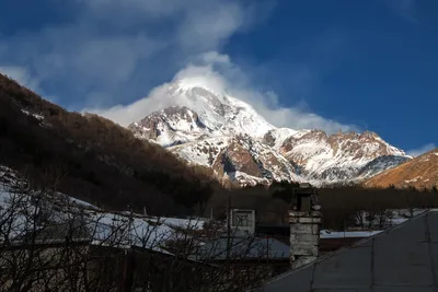 Величие Горы Казбек запечатлено на фотографиях