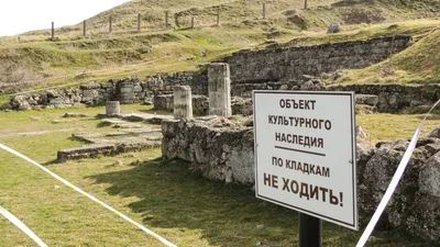 Фотографии горы Митридат в Керчи: вдохновение на приключения в горах.