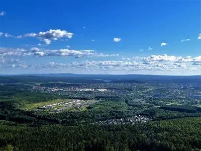 Скачать фотографию горы Волчиха бесплатно