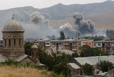 Раскройте свой взгляд: невероятные пейзажи города гори на фото