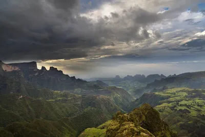 Незабываемый взгляд на вершины: фотографии красоты гор Африки