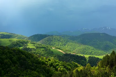 Впечатляющая панорама армянских гор