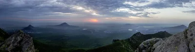 Рисунок горы Бештау с захватывающим видом