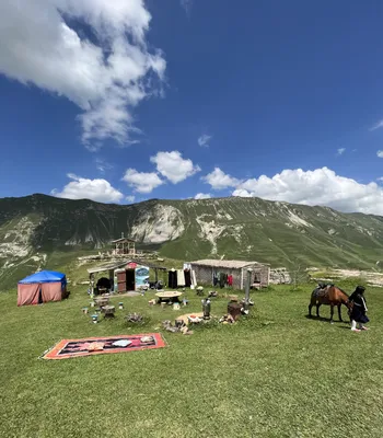 Изумительные фотографии гор Дагестана для обоев на телефон.