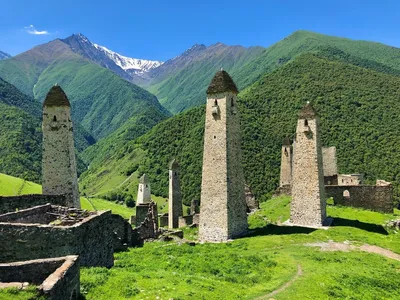 Фото гор Ингушетии для фоновых картинок: бесплатное скачивание